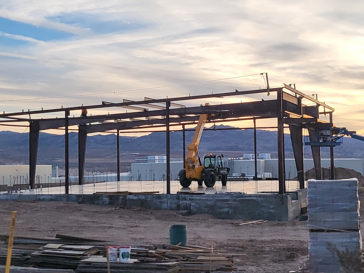 Stainless steel materials for construction